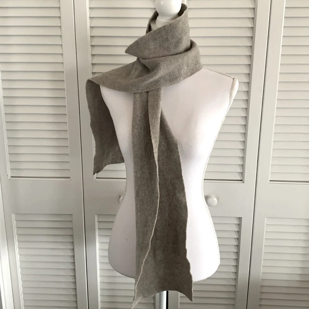 Gene Meyer Wool Scarf Gray Oatmeal Men’s Unisex Winter Travel Size 62” x 8.5”